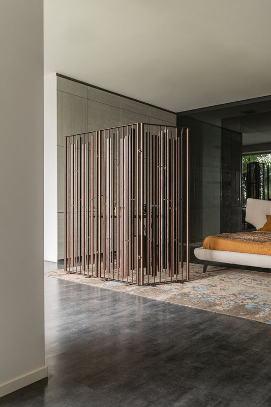 PRIVE SCREEN